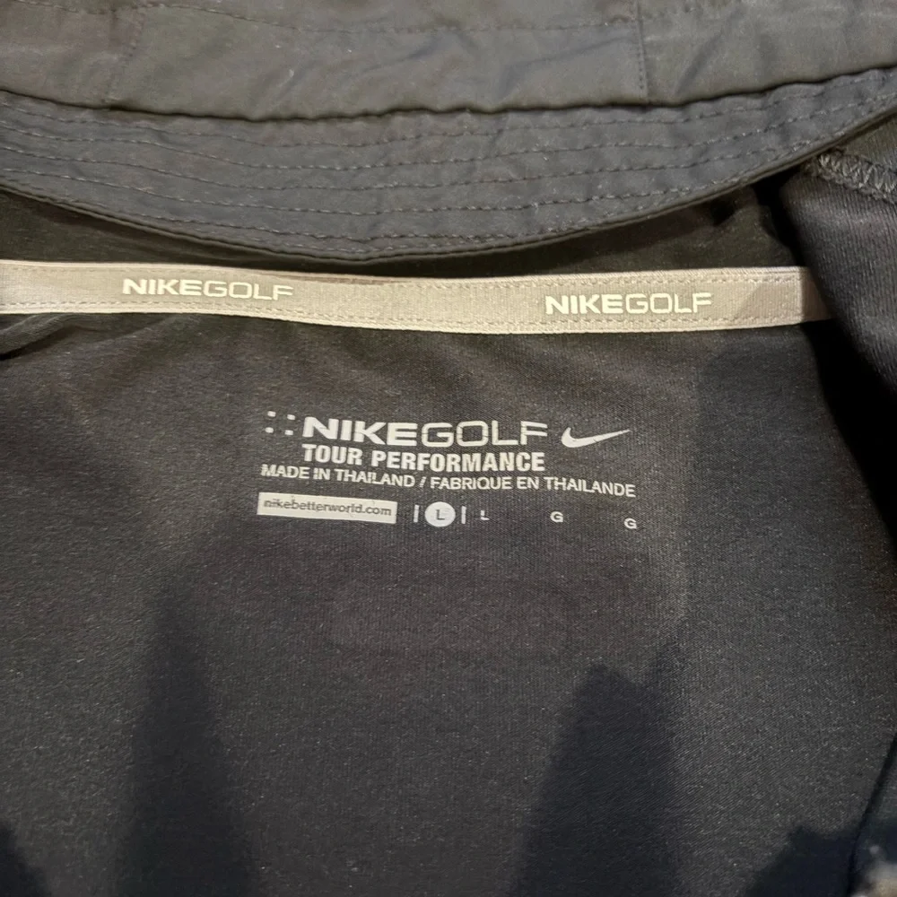 Nike Women’s Golf Tour Performance Black Zip Up Short Sleeve Wind Jacket